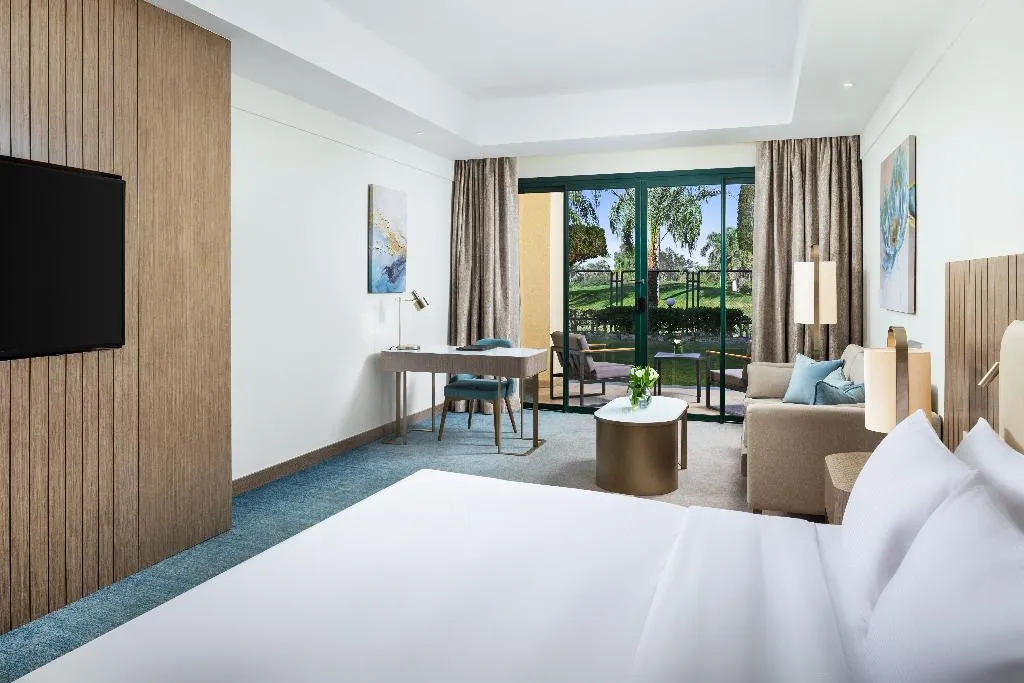 DOUBLE PREMIER Room, Hilton Pyramids Golf, Cairo