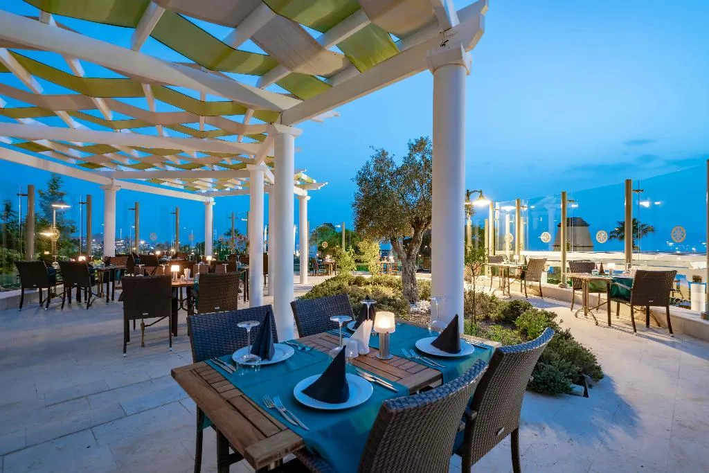 Restaurant, Royal Teos Thermal Resort Clinic & SPA, Izmir