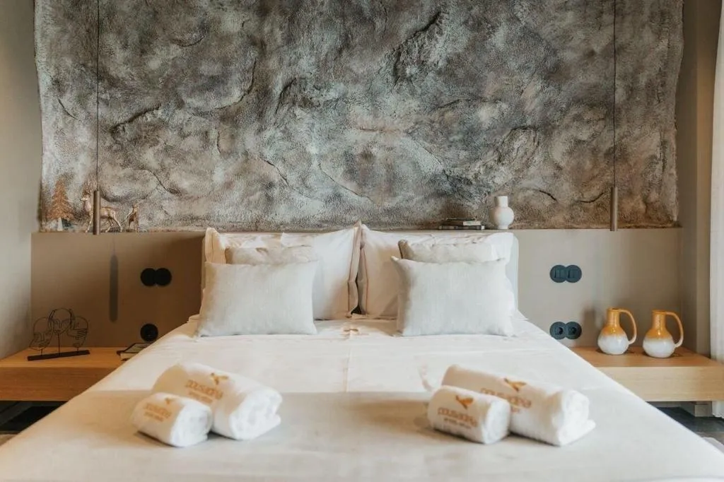 Room, Pousadela Village, Porto