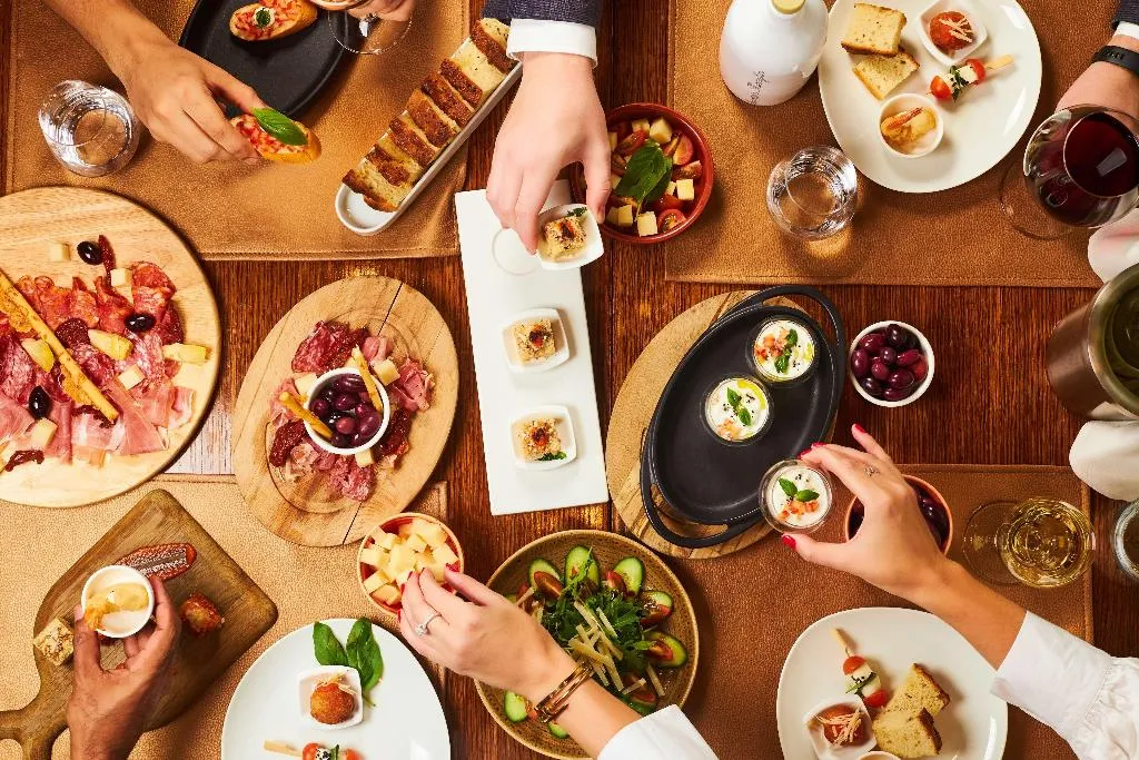 Restaurant, Radisson Blu Hotel, Dubai Media City, Dubai