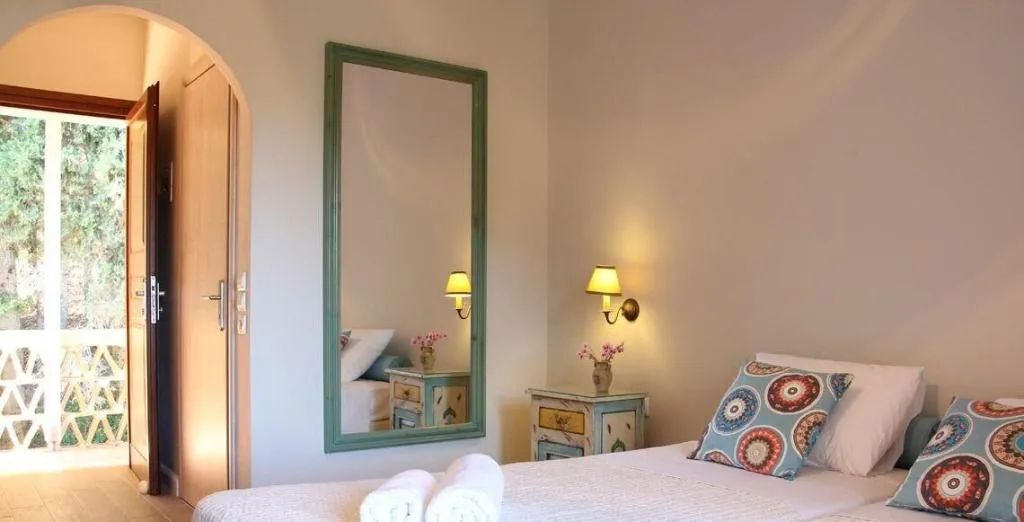 Room, Eleas Gi, Zante