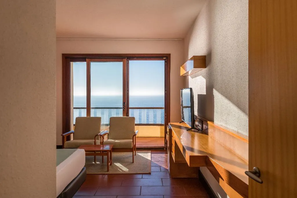 DOUBLE SEA VIEW CAPACITY 3 Room, Almadraba Park, Costa Brava