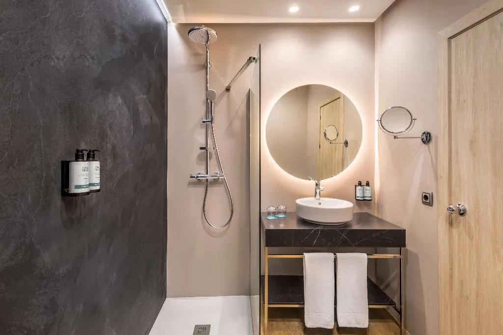 SINGLE STANDARD Room, Occidental Sevilla Viapol, Seville