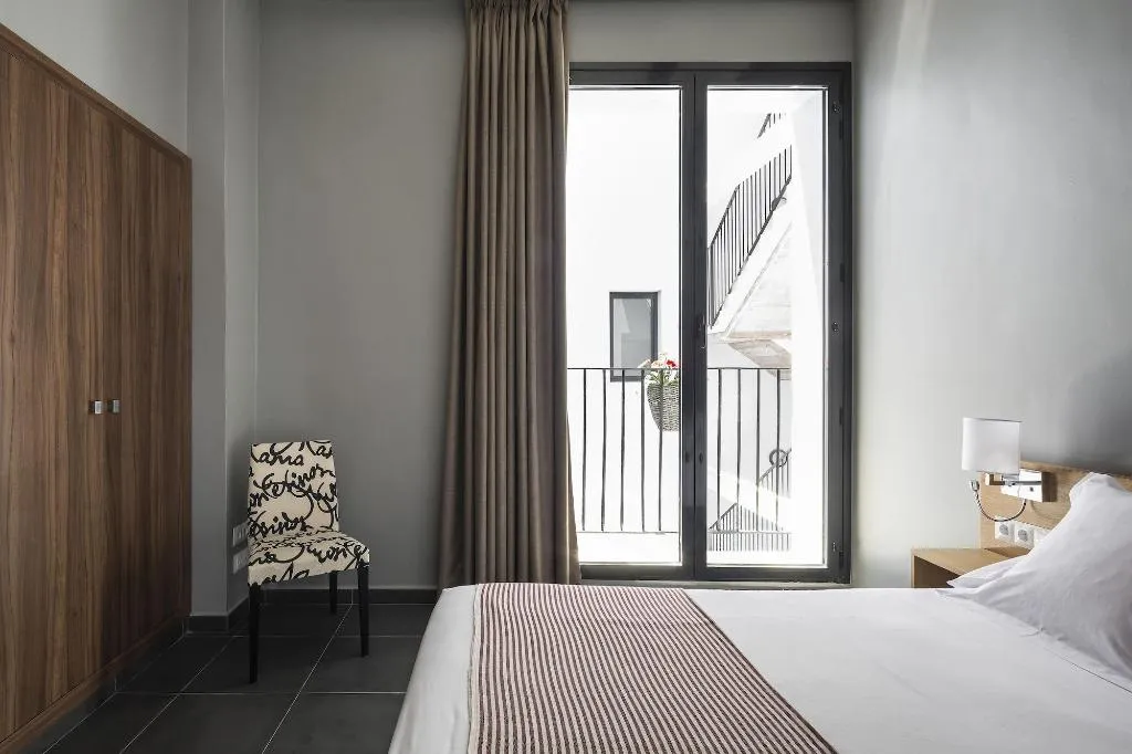 Room, Catalina Suites San Nicolas 3*, Valencia