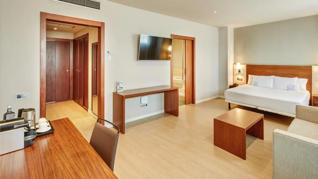 JUNIOR SUITE STANDARD Room, Sercotel Ciutat de Montcada, Barcelona
