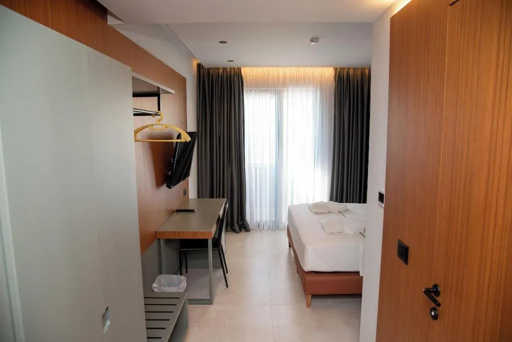 Room, Adria Palace Hotel, Durres