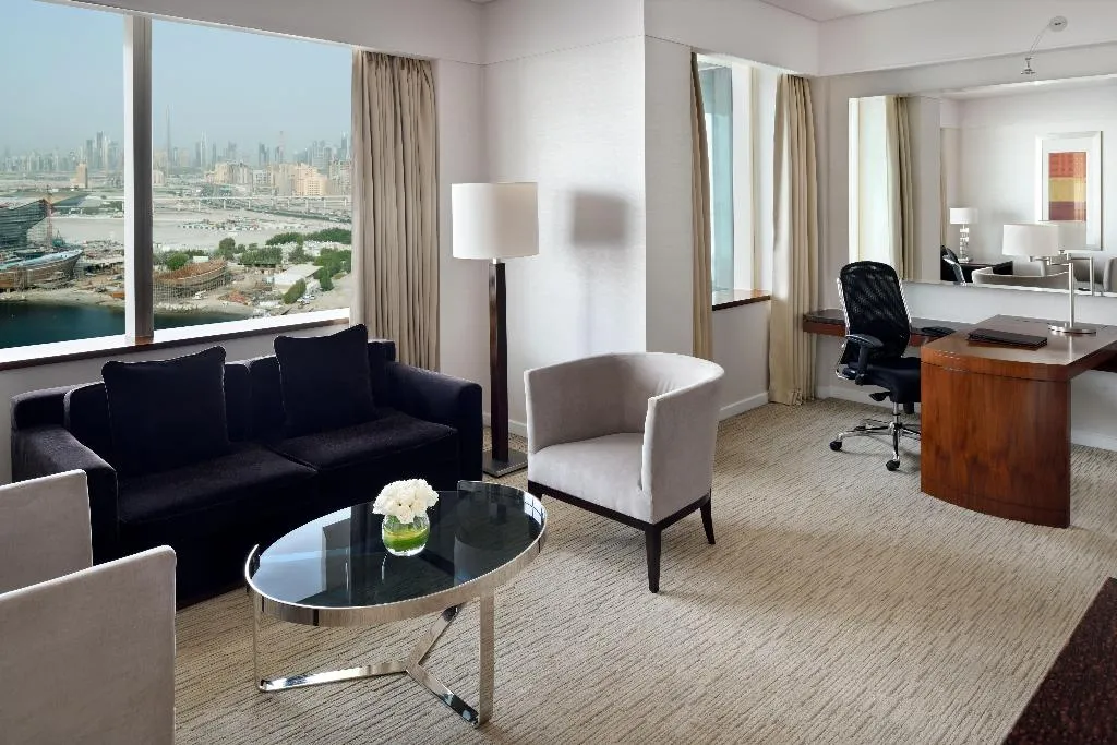 SUITE WITH VIEWS Room, Crowne Plaza Dubai Festival City, Dubai