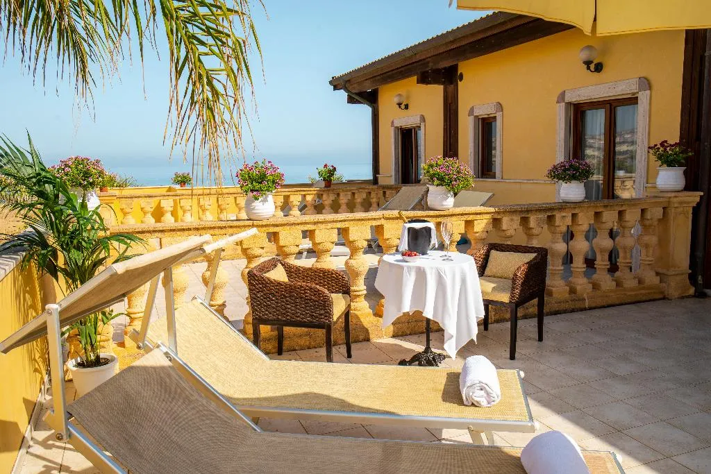 Double or Twin WITH TERRACE Room, Hotel Villa Romana, Catania
