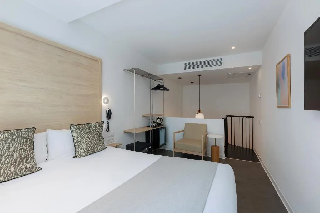 DOUBLE STANDARD Room, Casa Lit Barcelona, Barcelona