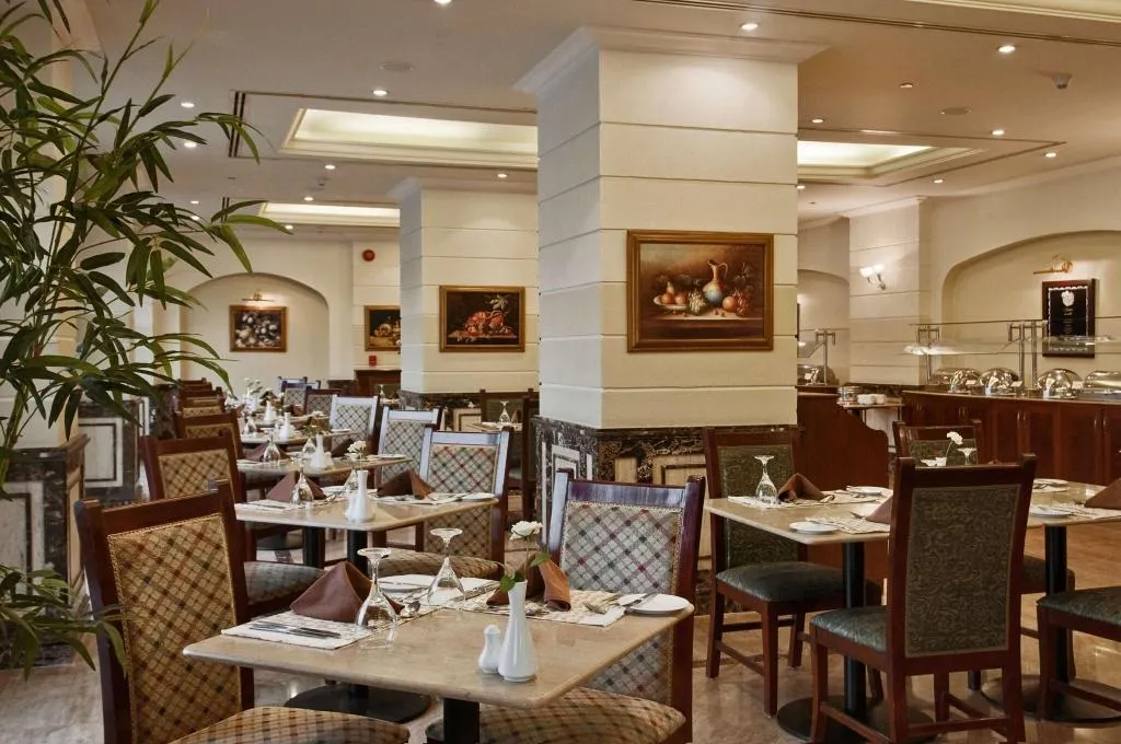 Restaurant, Hilton Zamalek Residence Cairo, Cairo