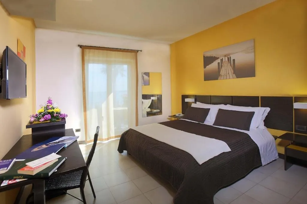 Room, San Giovanni, Taormina