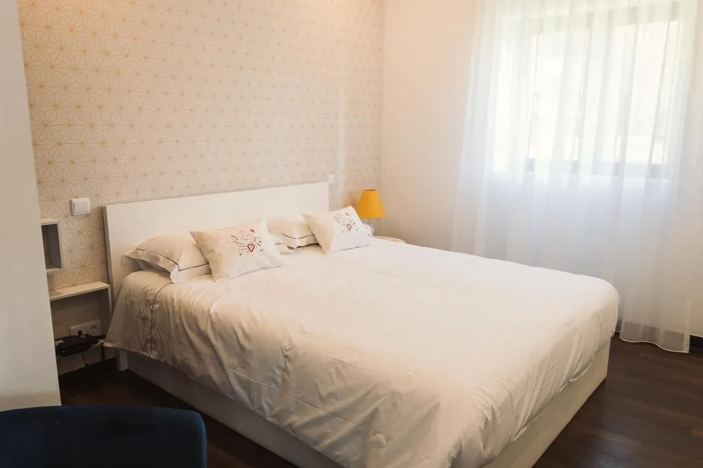 Room, Pousadela Village, Porto