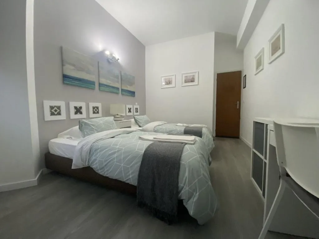 Room, Residencial Triunfo, Porto