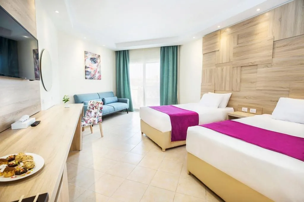 DOUBLE SUPERIOR SEA VIEW Room, Pyramisa Beach Resort Sahl Hasheesh, Red Sea Riviera