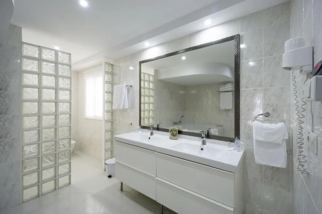 Room, Miraflores Beach & Country Club, Costa Del Sol
