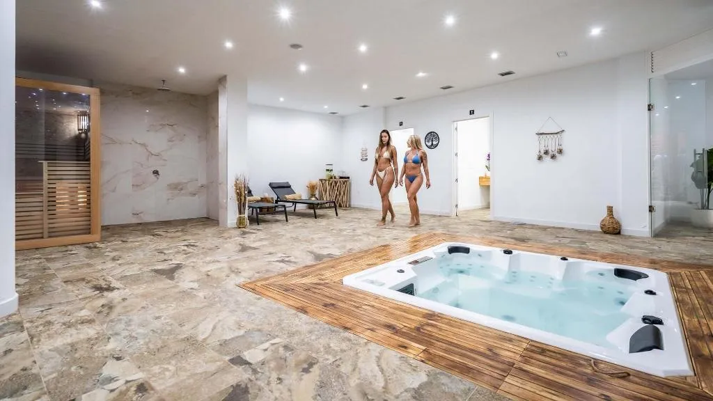Sports and Entertainment, Hotel Ecolife Tenerife, Tenerife