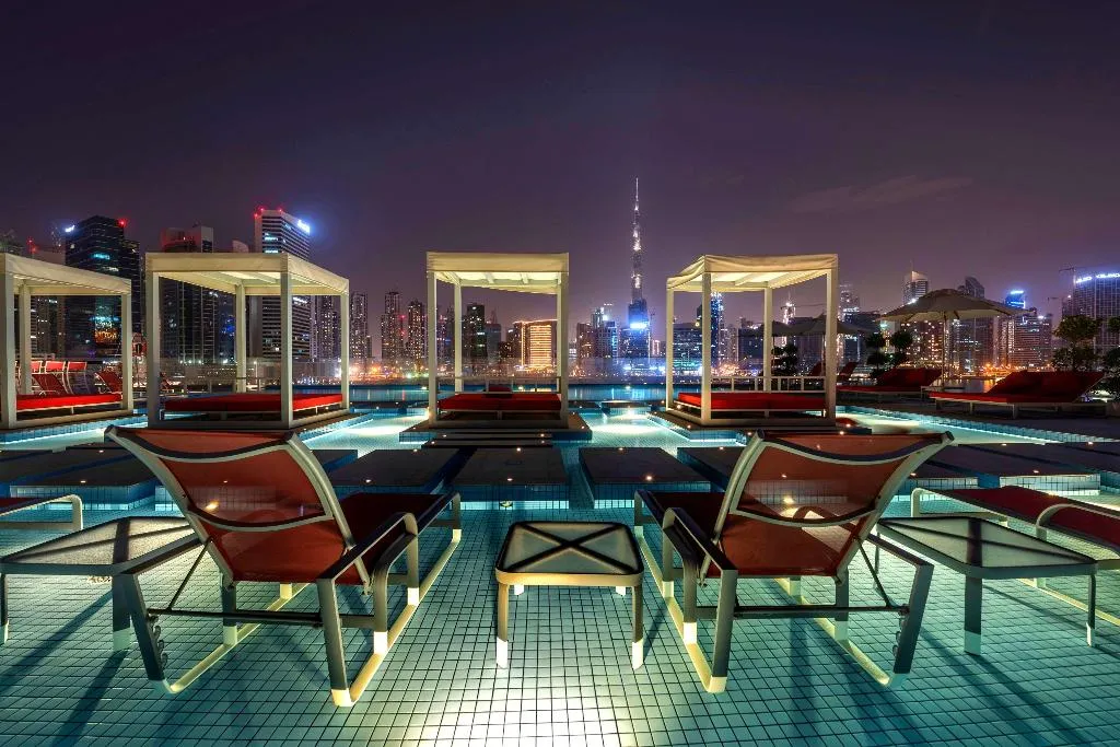 Pool, Canal Central Hotel, Dubai