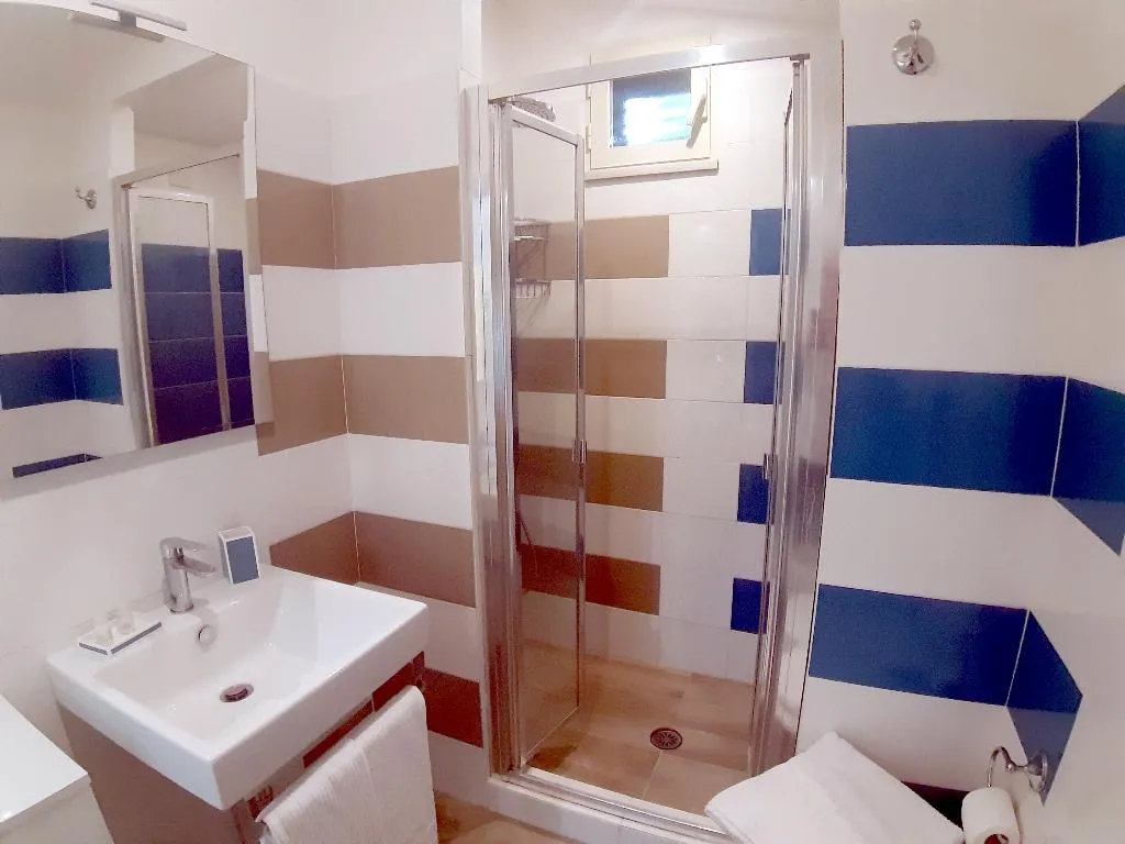 SUITE CAPACITY 4 Room, Esperidi Resort, Naples