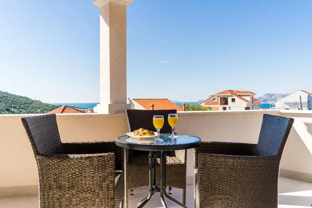 STUDIO DELUXE WITH BALCONY Room, Apartments Smanjak, Dubrovnik