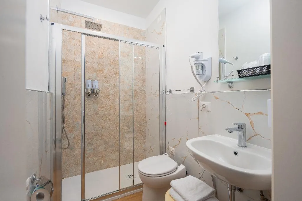 Double or Twin STANDARD Room, Astrid Hotel, Florence