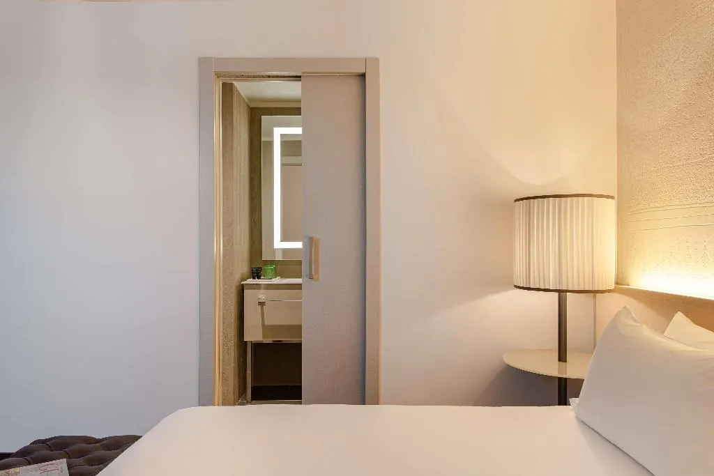 Room KING SIZE BED Room, Hyatt Centric Murano Venice, Venice