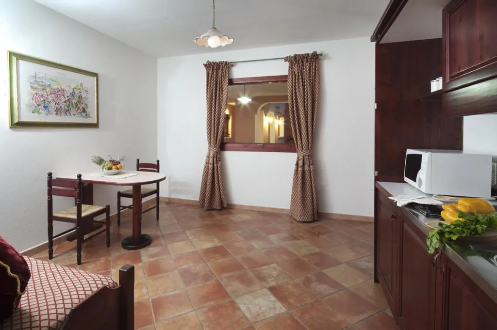 Room, Residence sos alinos, Olbia