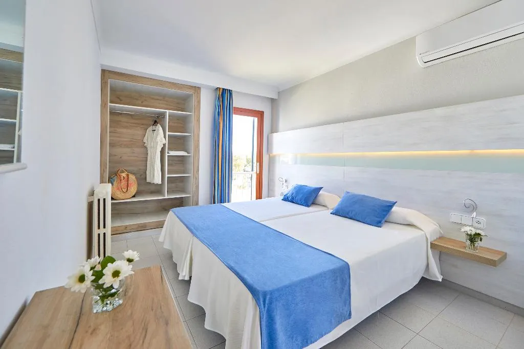 APARTMENT CAPACITY 2 TWO BEDROOMS Room, Gavimar Ariel Chico Club & Resort, Majorca