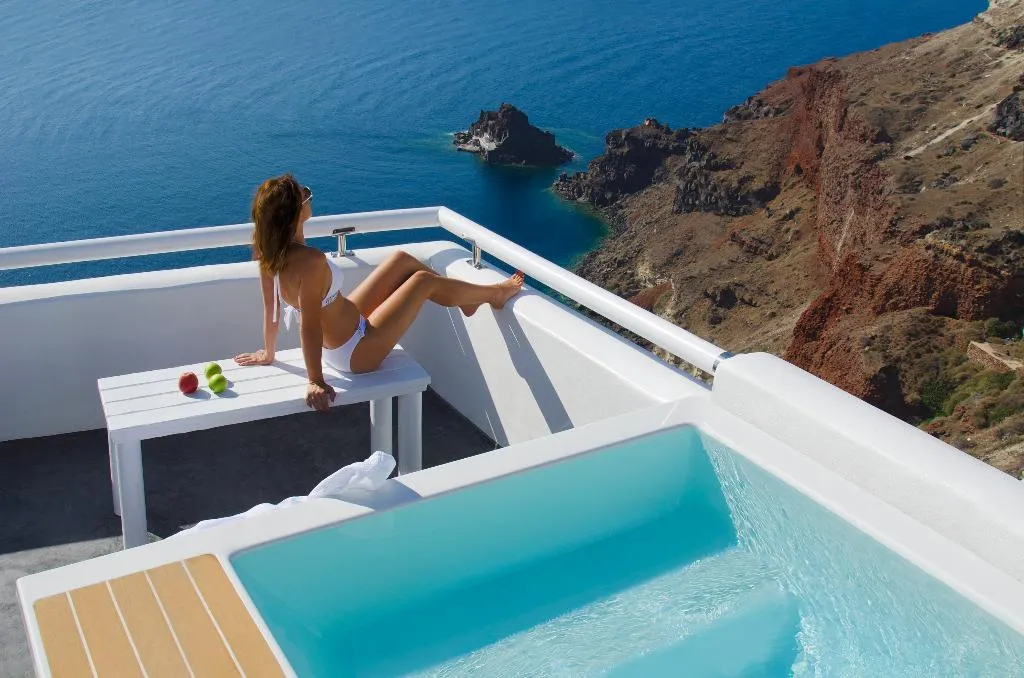 SUITE WITH VIEWS Room, Aspaki Exclusive Hotel, Santorini