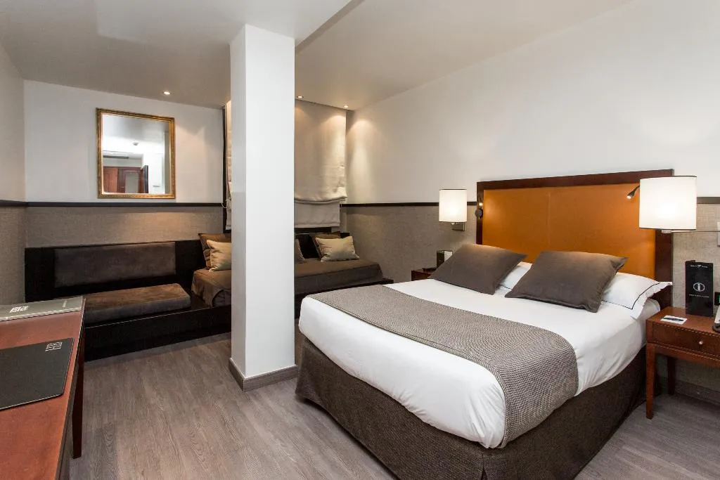Room, Hotel Balmoral, Barcelona