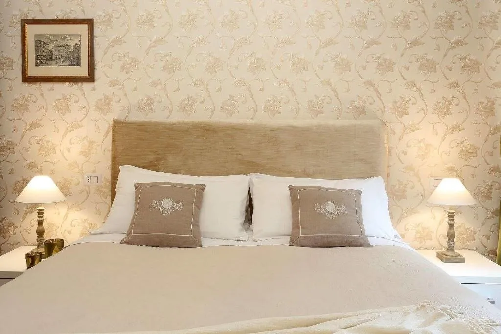 Room, Casa Ponte Sisto, Rome