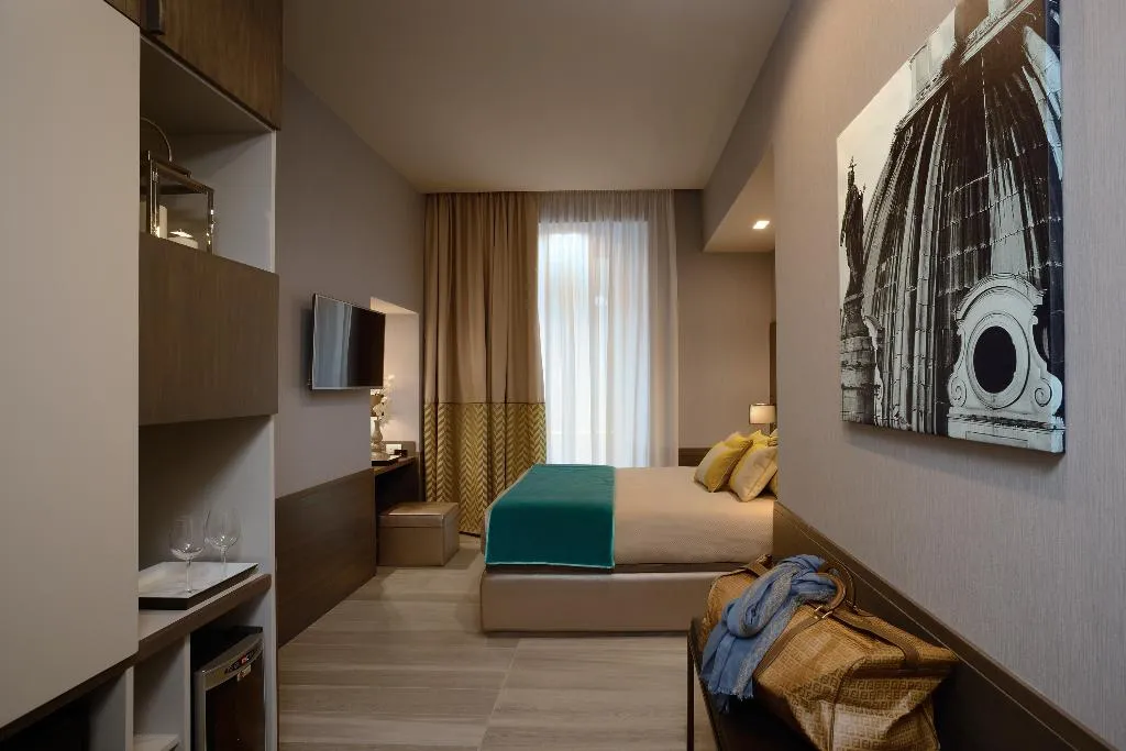 SUITE SUPERIOR CITY VIEW Room, San Carlo Suite, Rome