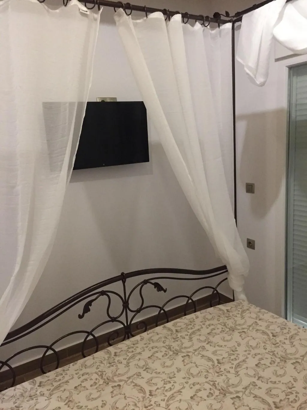 Room, Anastasia Studios, Rhodes