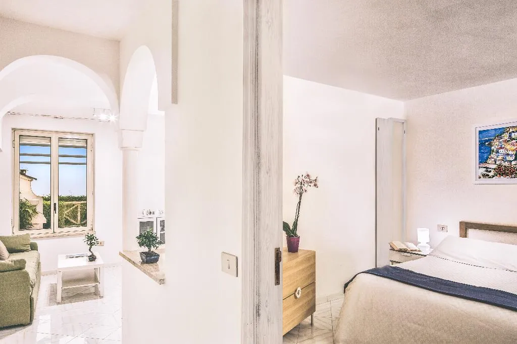 APARTMENT CLASSIC ONE BEDROOM Room, Gocce Di Capri  Residence, Naples
