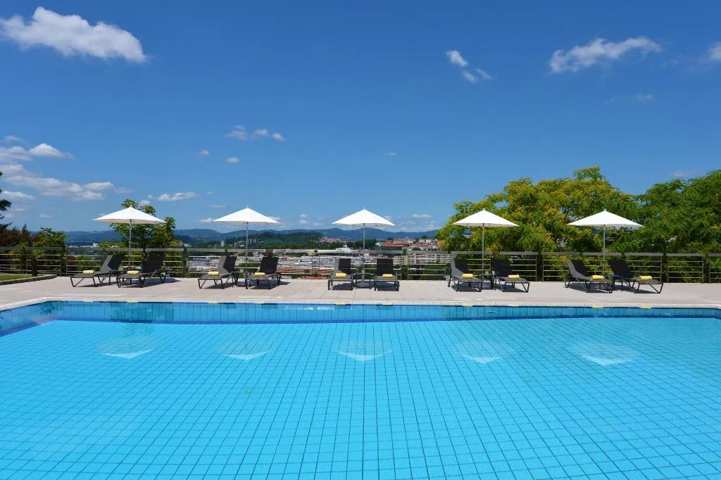 Pool, Pousada Mosteiro de Guimaraes - Monument Hotel, Porto