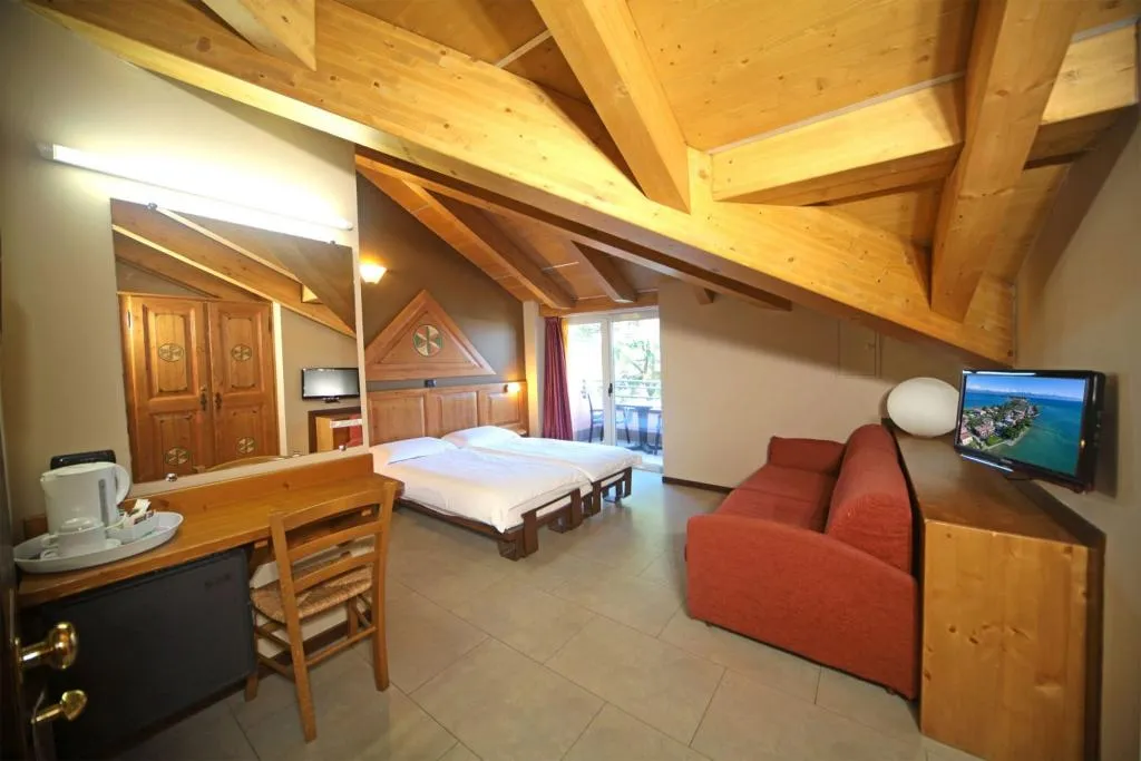 TRIPLE STANDARD Room, Smeraldo, Milan