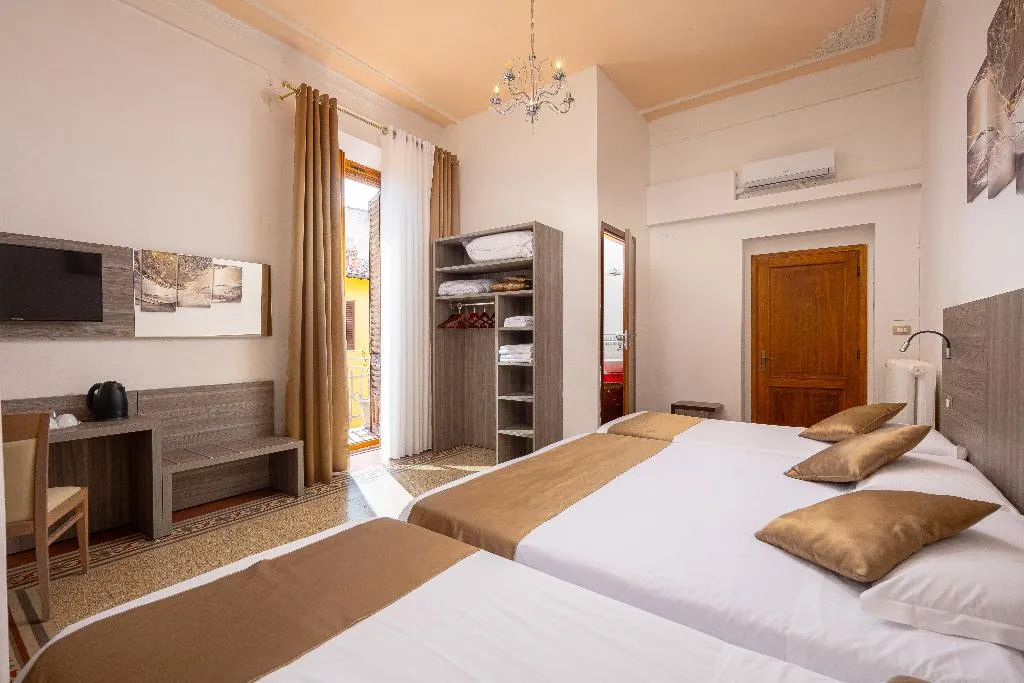 FAMILY ROOM STANDARD Room, Astrid Hotel, Florence