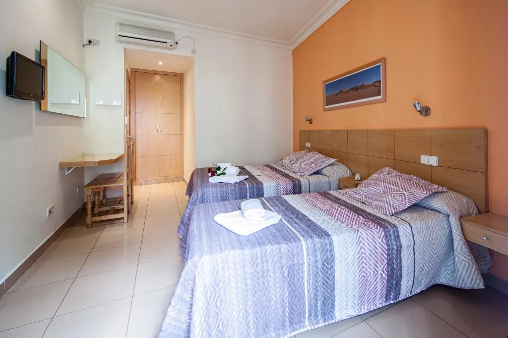 TRIPLE STANDARD Room, INTER Puerta del Sol, Madrid