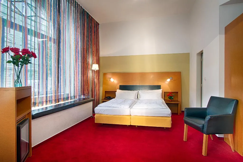 Double or Twin DELUXE Room, Theatrino Hotel, Prague