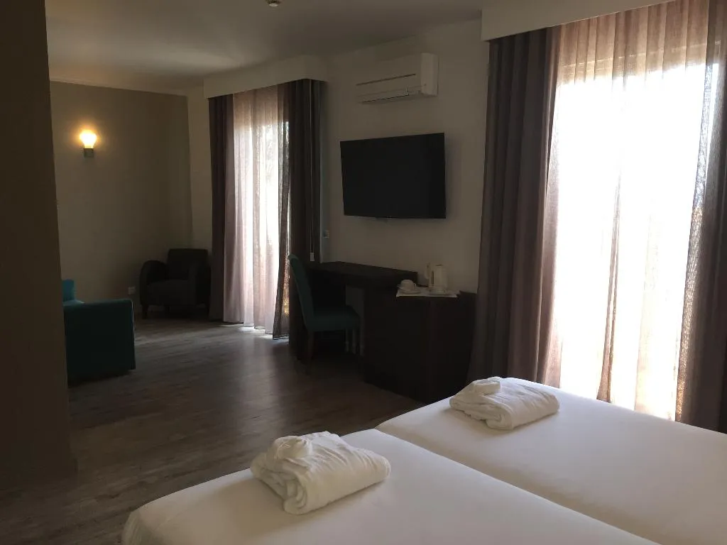 JUNIOR SUITE STANDARD Room, Euro Moniz, Madeira