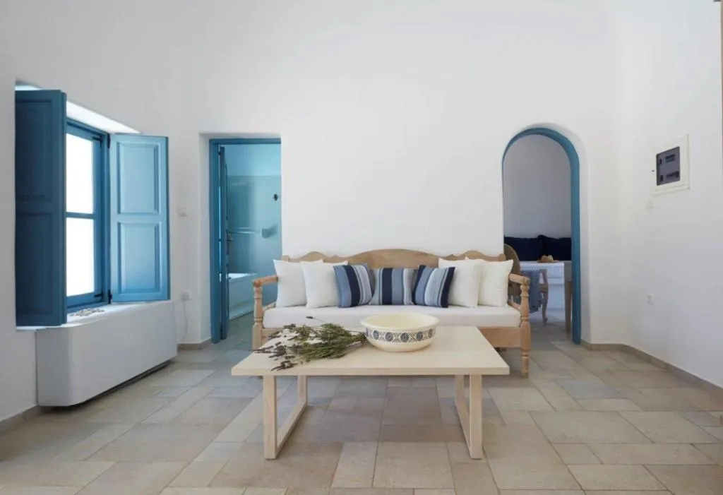 Room, Black Rose Suites, Santorini
