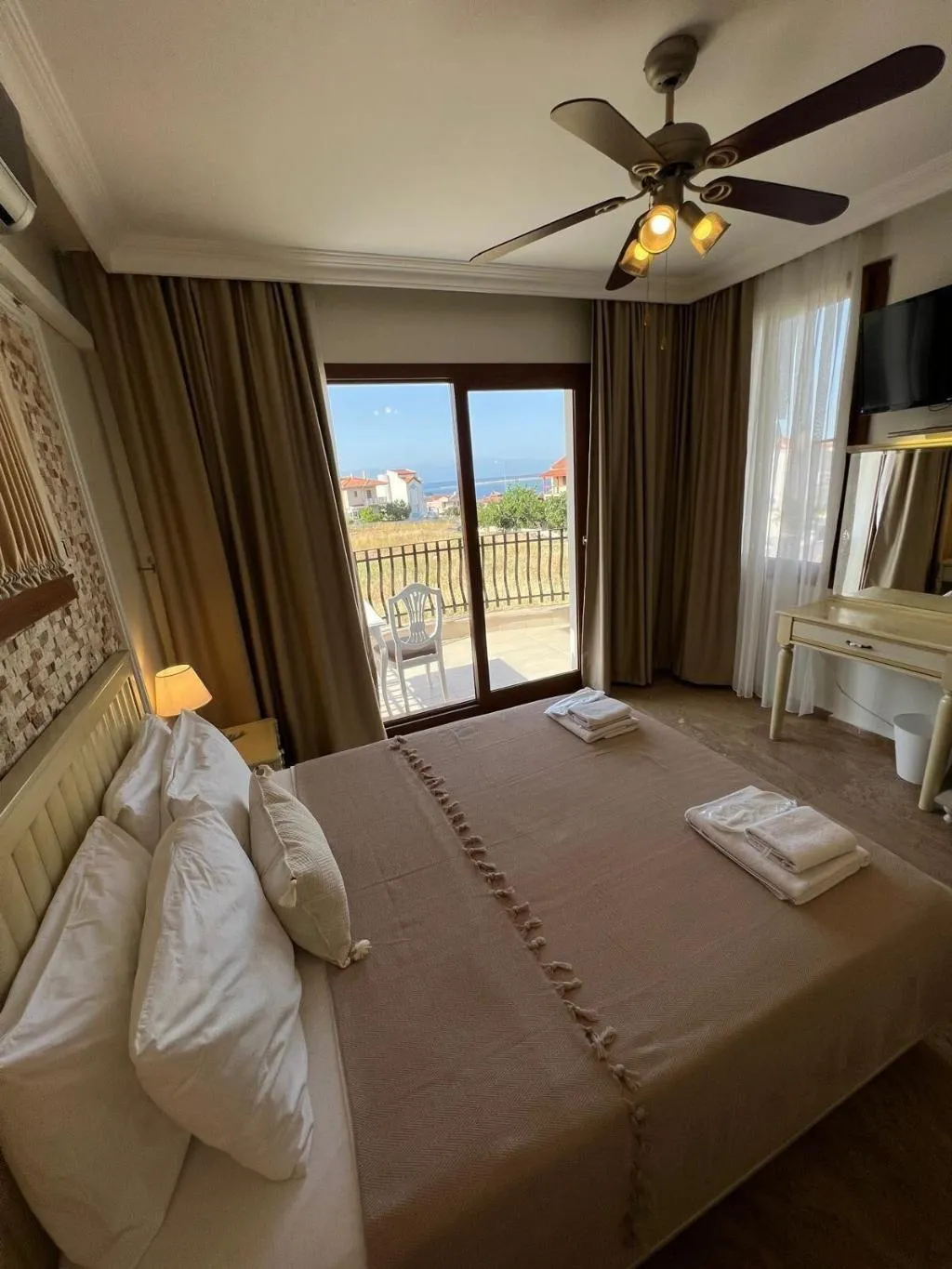 Room, Cunda Paradise Otel, Izmir