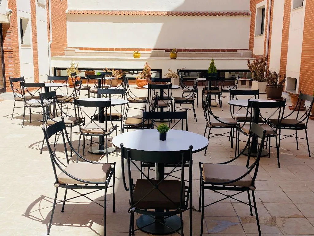 Terrace, Hotel Equo Aranjuez, Madrid
