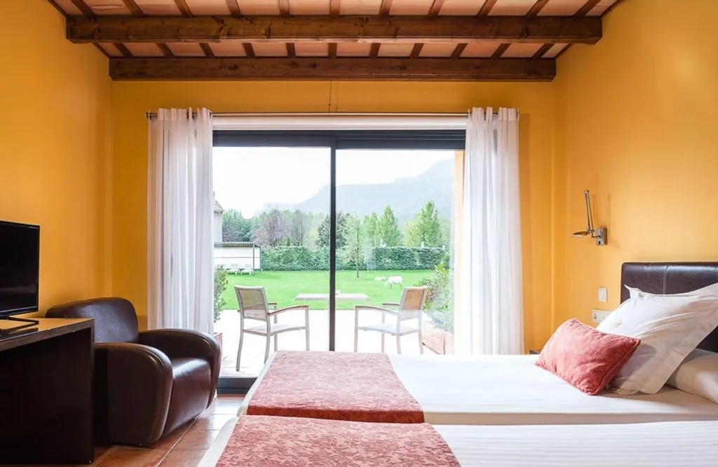 Room, Hotel Vall de BAs, Costa Brava