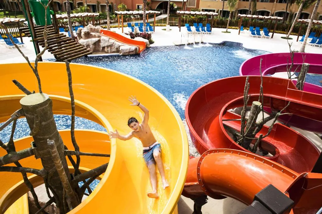 Sports and Entertainment, Barceló Maya Colonial, Cancun Area