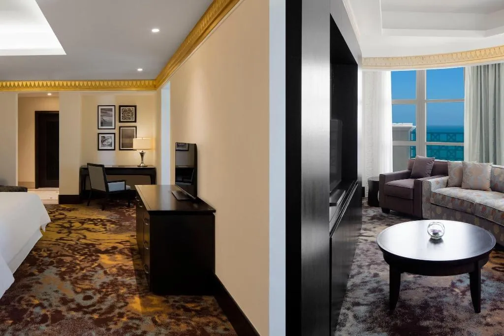 Room, Sheraton Sharjah Beach Resort & Spa, Dubai