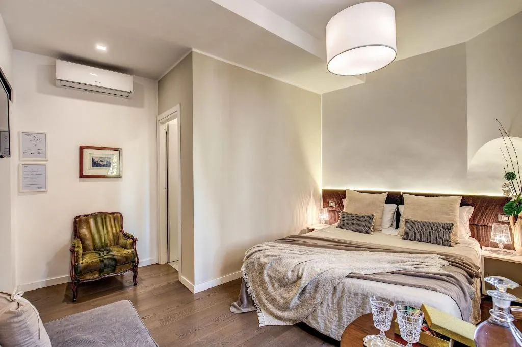 Room, Approdo Ripetta, Rome