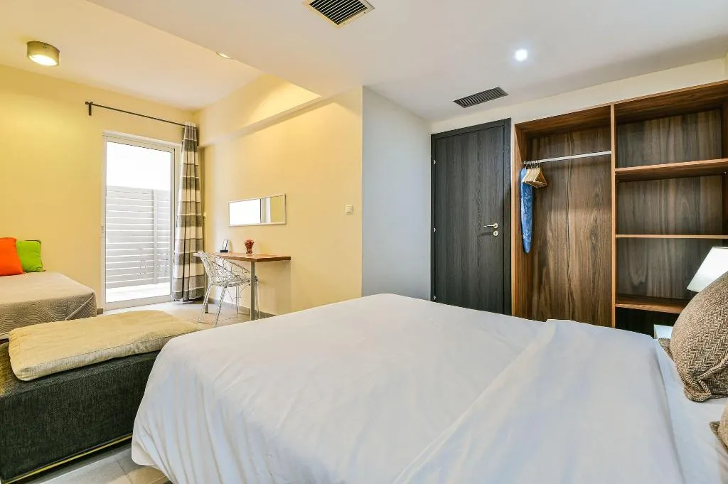 Room, Athens Way Lofts, Athens