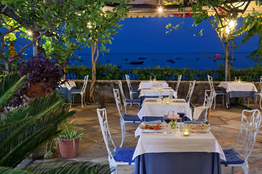 Restaurant, Hotel Vittoria Positano, Naples