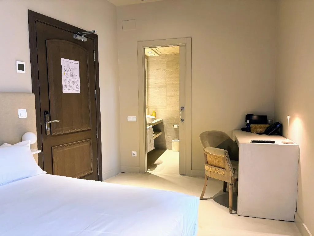 DOUBLE STANDARD Room, Boutique les Clarisses, Costa Brava