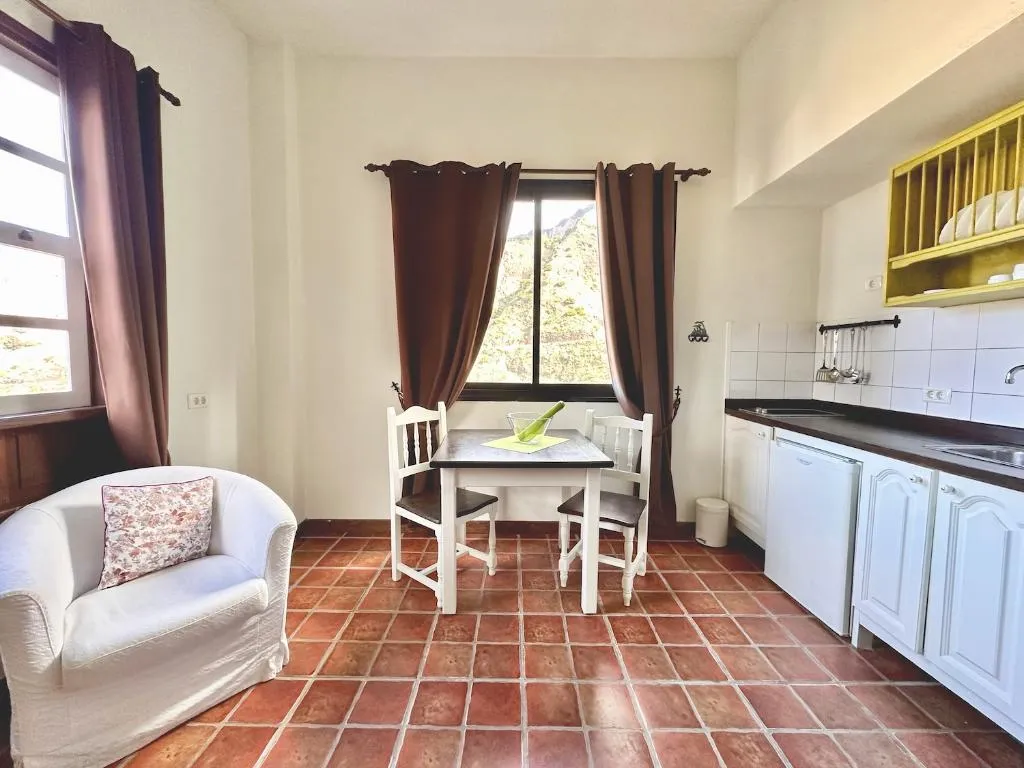 DOUBLE BASIC Room, Suites Los Telares, Tenerife